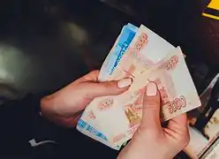 Правительство сохранило повышенный размер максимального пособия по безработице на 2021 год