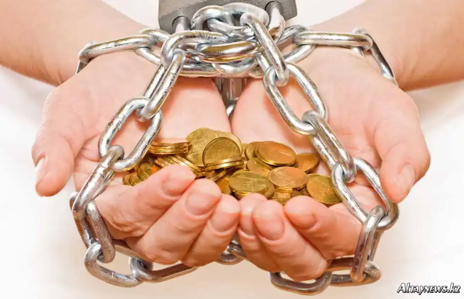 В октябре просроченная задолженность банков выросла на 55,5 млрд рублей
