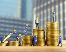 Опрос: более 63% россиян сообщили о наличии сбережений