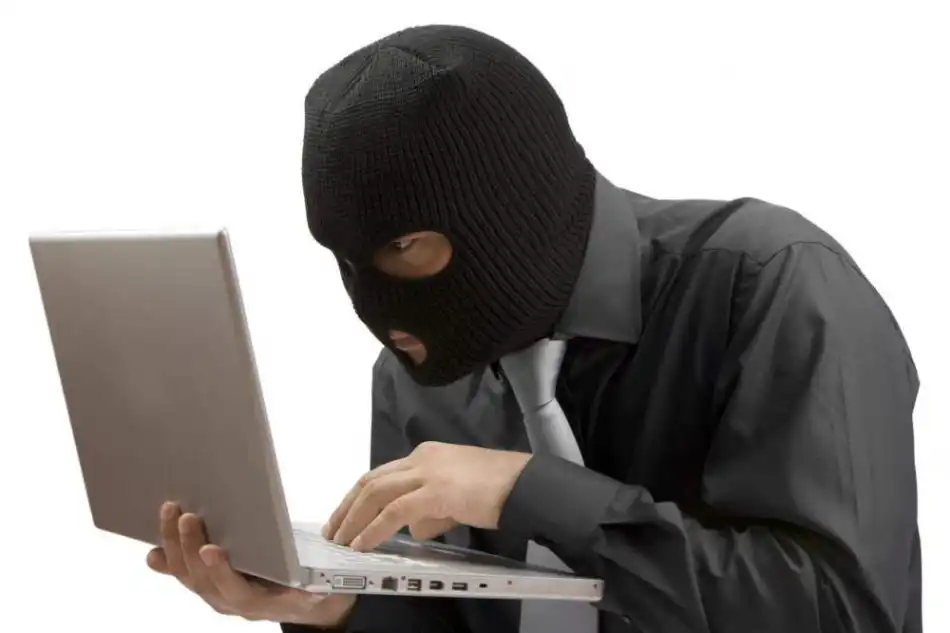 Тенденции: мошенники переключаются с банкоматов на интернет-банки