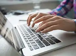 Исследование: 68% россиян не готовы вернуться к работе в офисе после пандемии