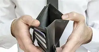 Исследование: доходы россиян продолжают снижаться